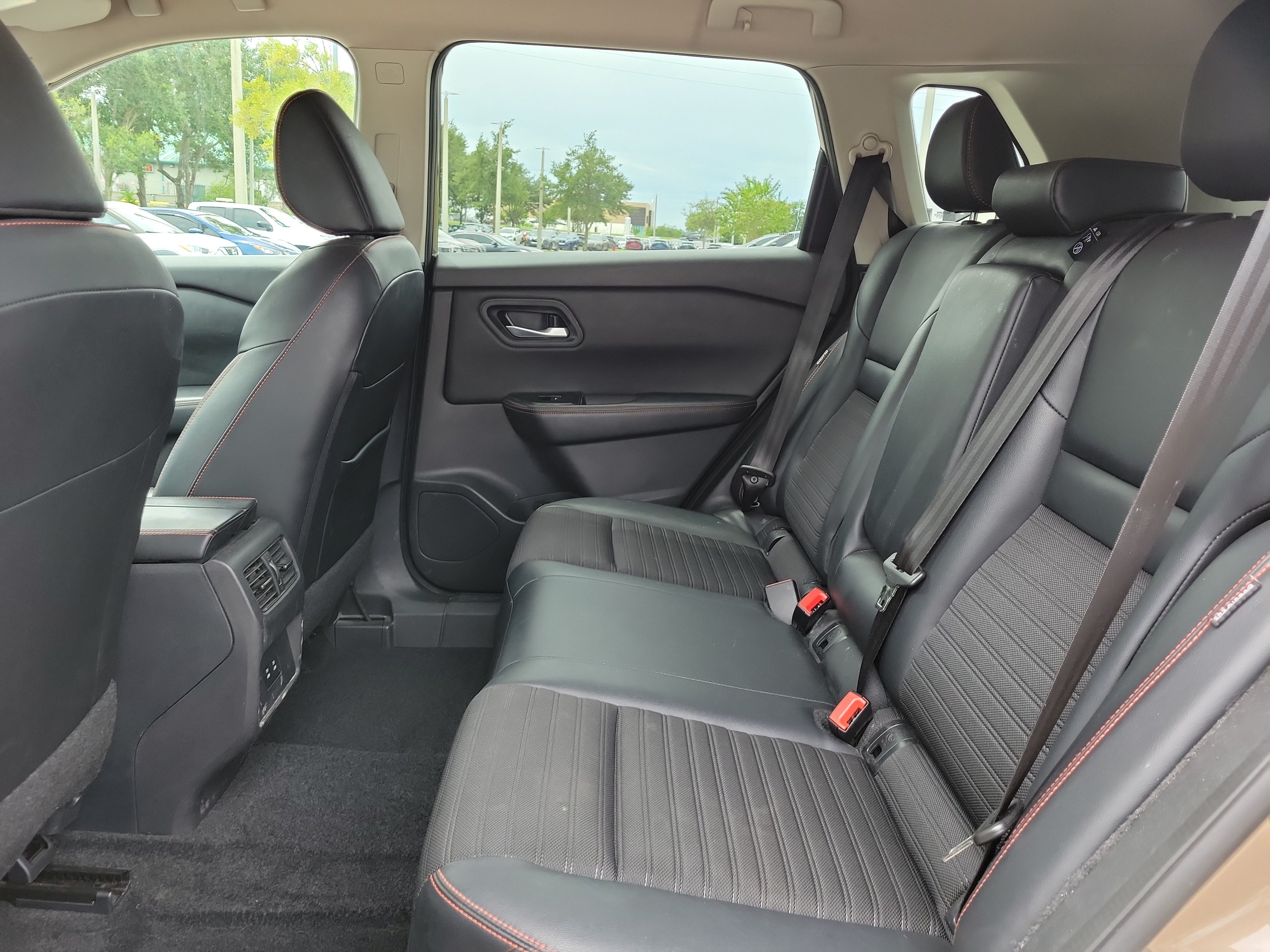 Certified 2025 Nissan Rogue SV AWD/4WD image 18