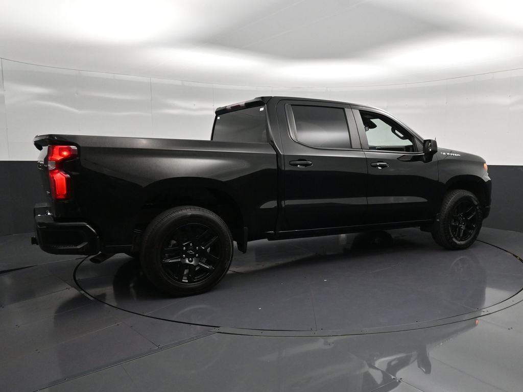 Used 2023 Chevrolet Silverado 1500 RST AWD/4WD image 3