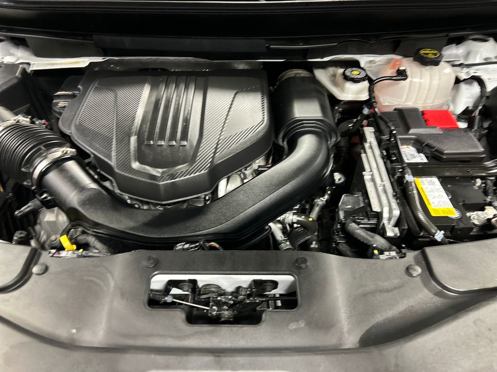 Used 2025 GMC Acadia Elevation image 27