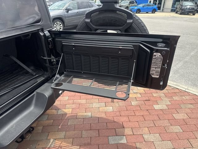 Used 2020 Jeep Wrangler Sport AWD/4WD image 29