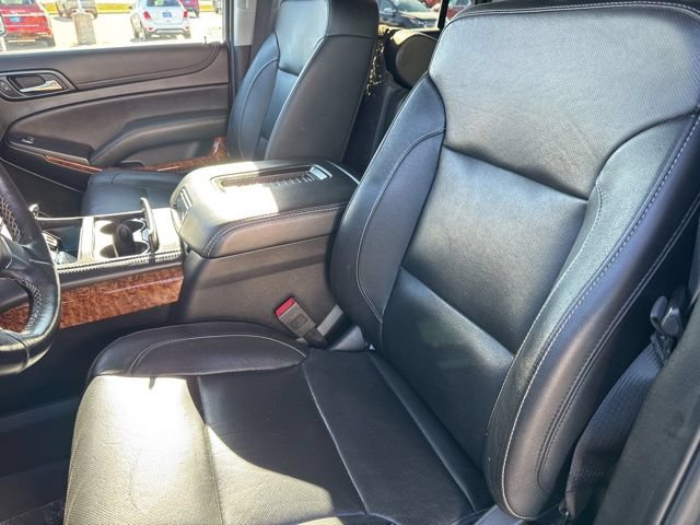 Used 2020 Chevrolet Suburban Premier AWD/4WD image 28