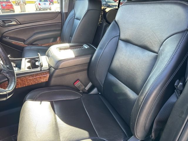 Used 2020 Chevrolet Suburban Premier AWD/4WD image 28