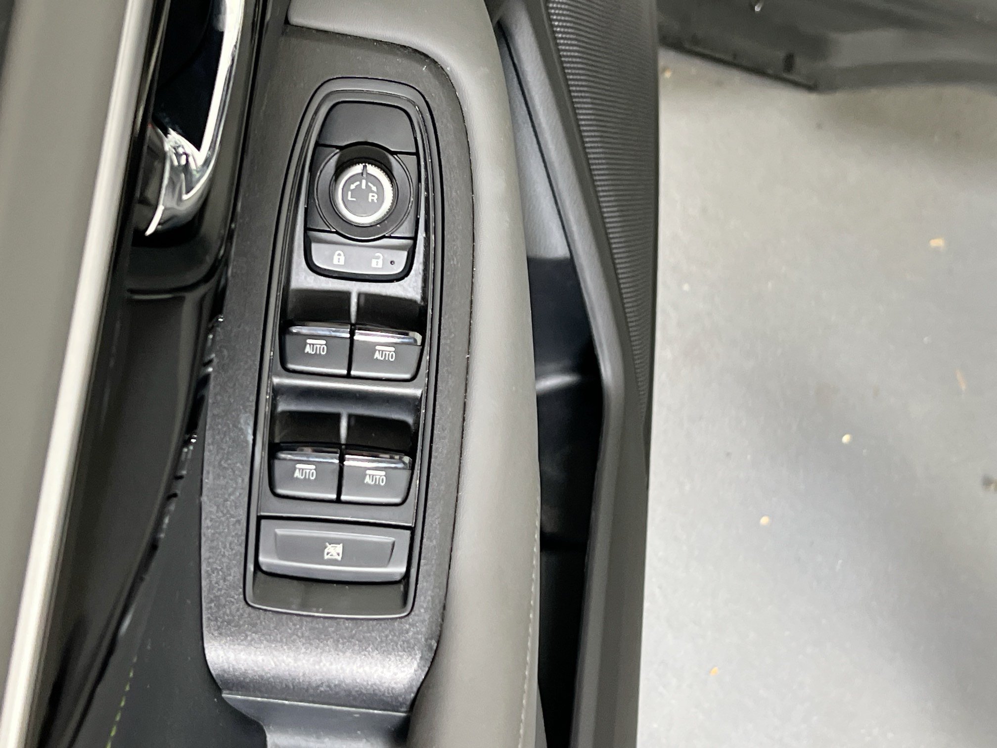 Used 2023 Subaru Outback Onyx Edition AWD/4WD image 18