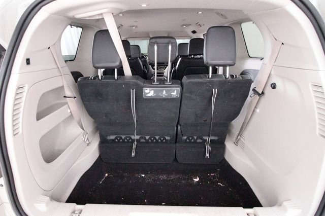 Used 2017 Chrysler Pacifica Touring-L Plus image 27