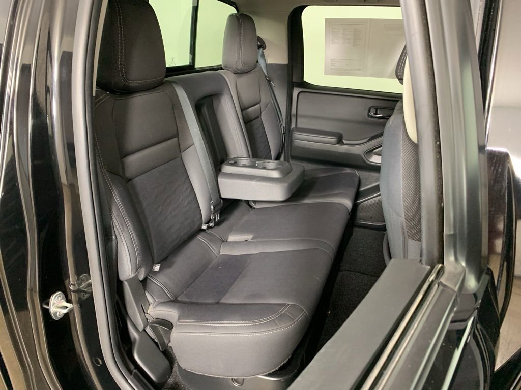 Used 2023 Nissan Frontier SV w/ Technology Package image 30