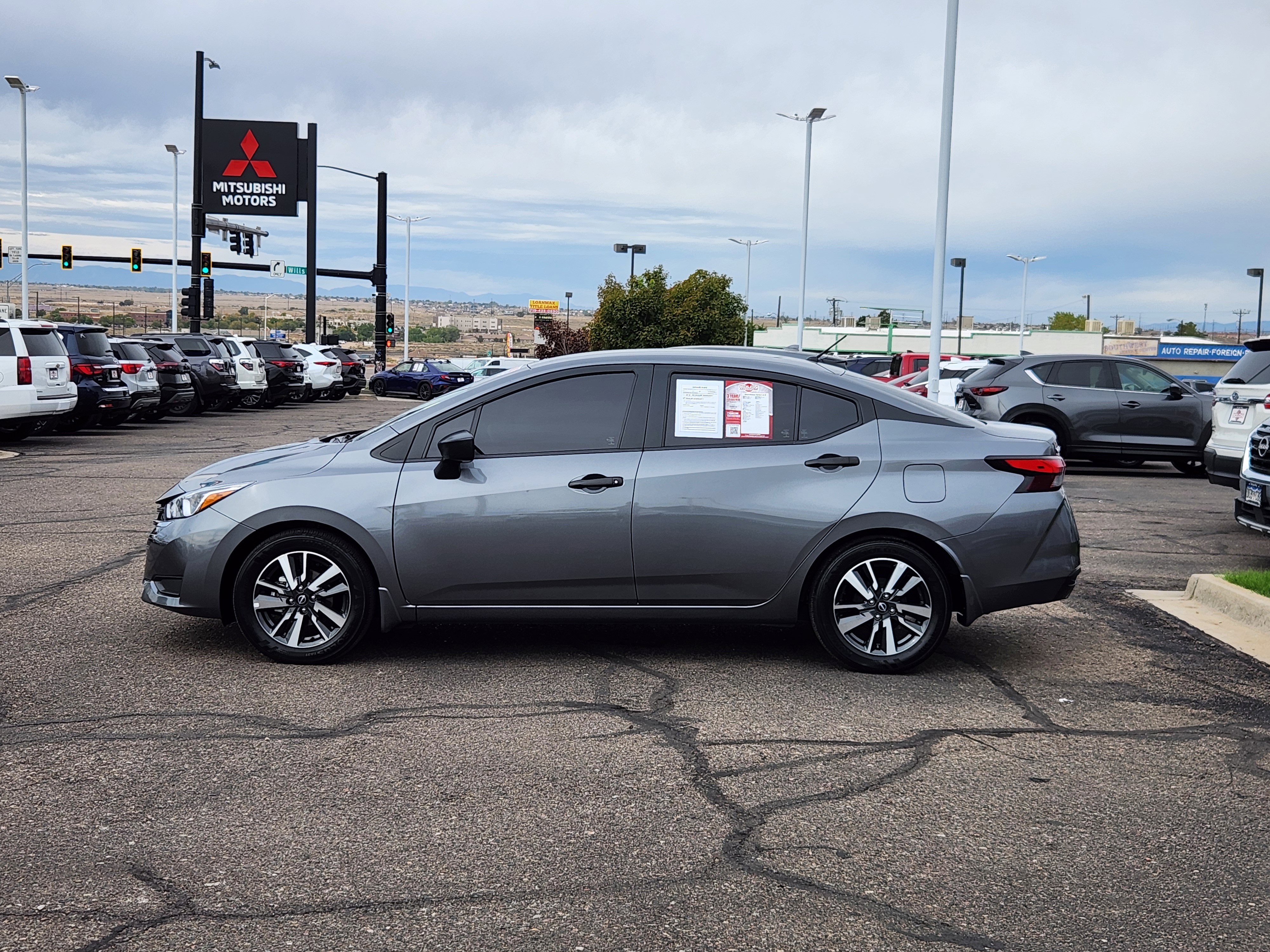 Used 2024 Nissan Versa S w/ S Plus Package image 2