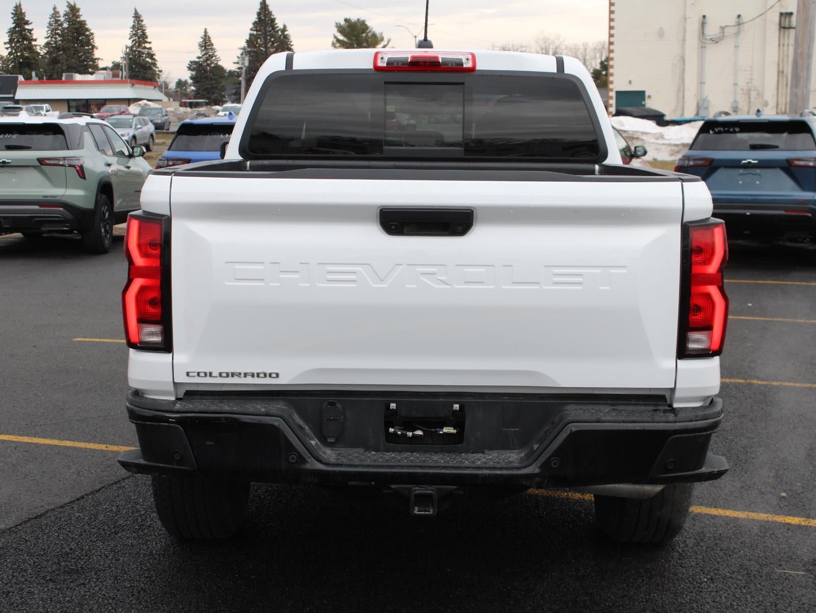 Used 2025 Chevrolet Colorado Z71 AWD/4WD image 6