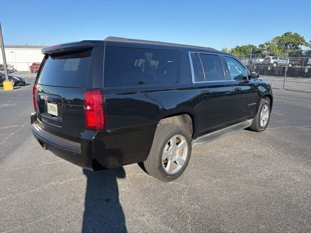 Used 2018 Chevrolet Suburban LS RWD image 3