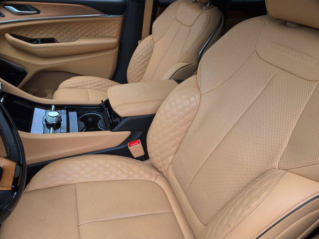 Certified 2023 Jeep Grand Cherokee L Summit AWD/4WD image 17