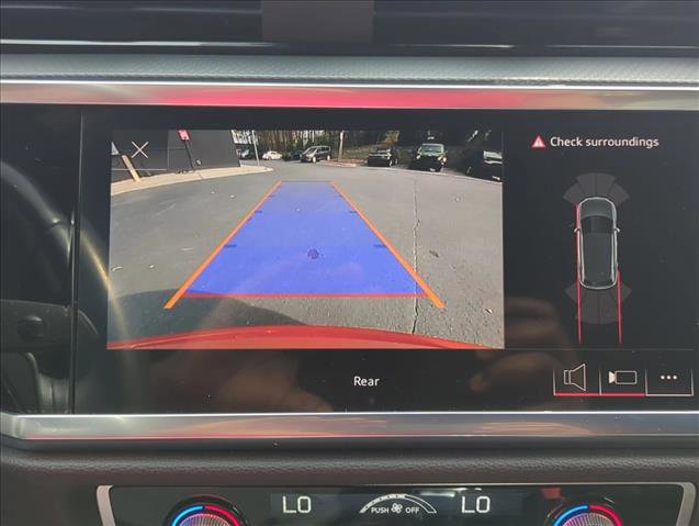 Used 2023 Audi Q3 2.0T Premium image 14