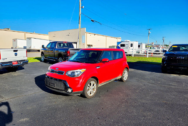 Used 2016 Kia Soul + FWD image 3