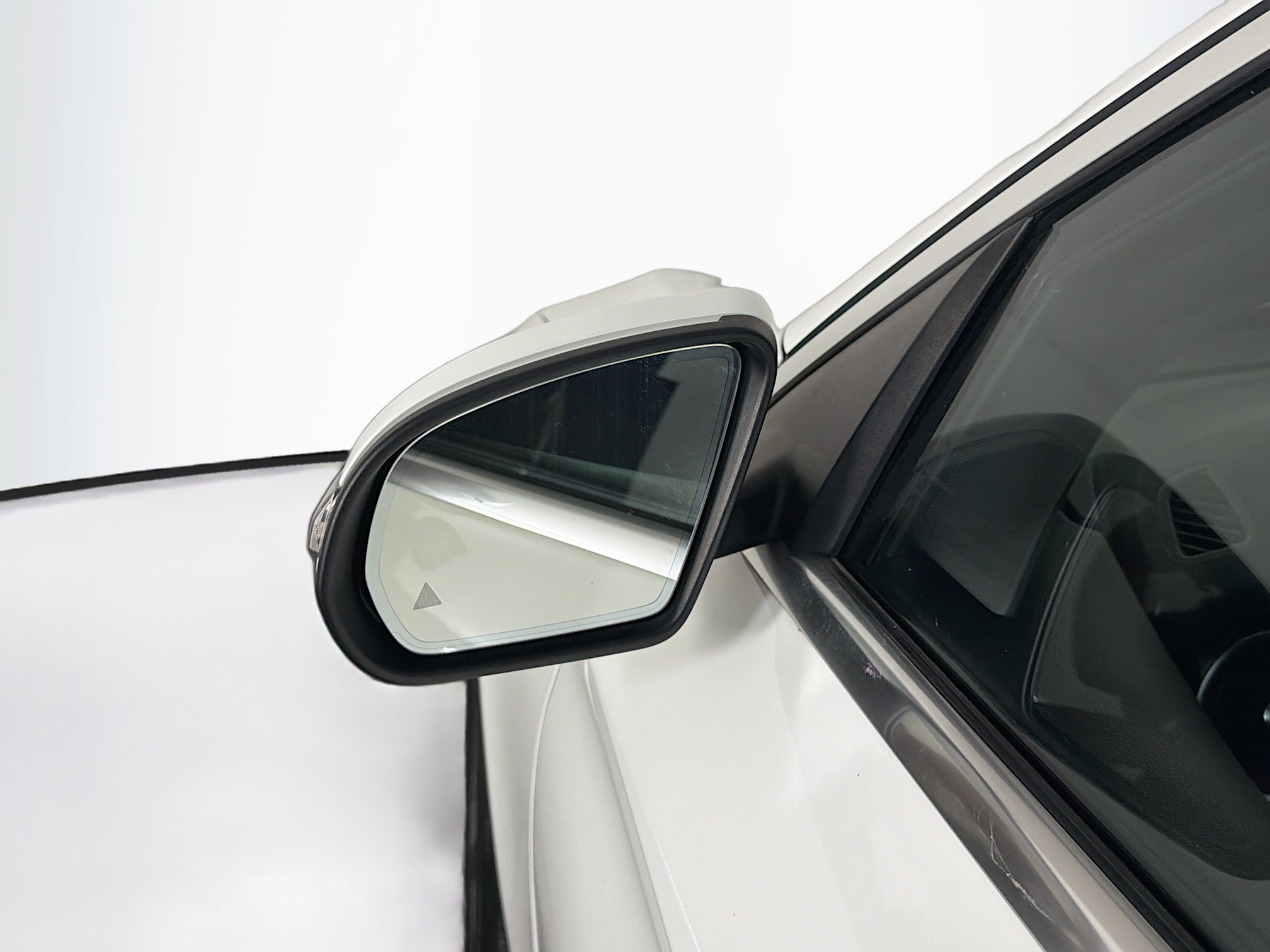 Used 2019 Mercedes-Benz GLC 300 4MATIC image 16
