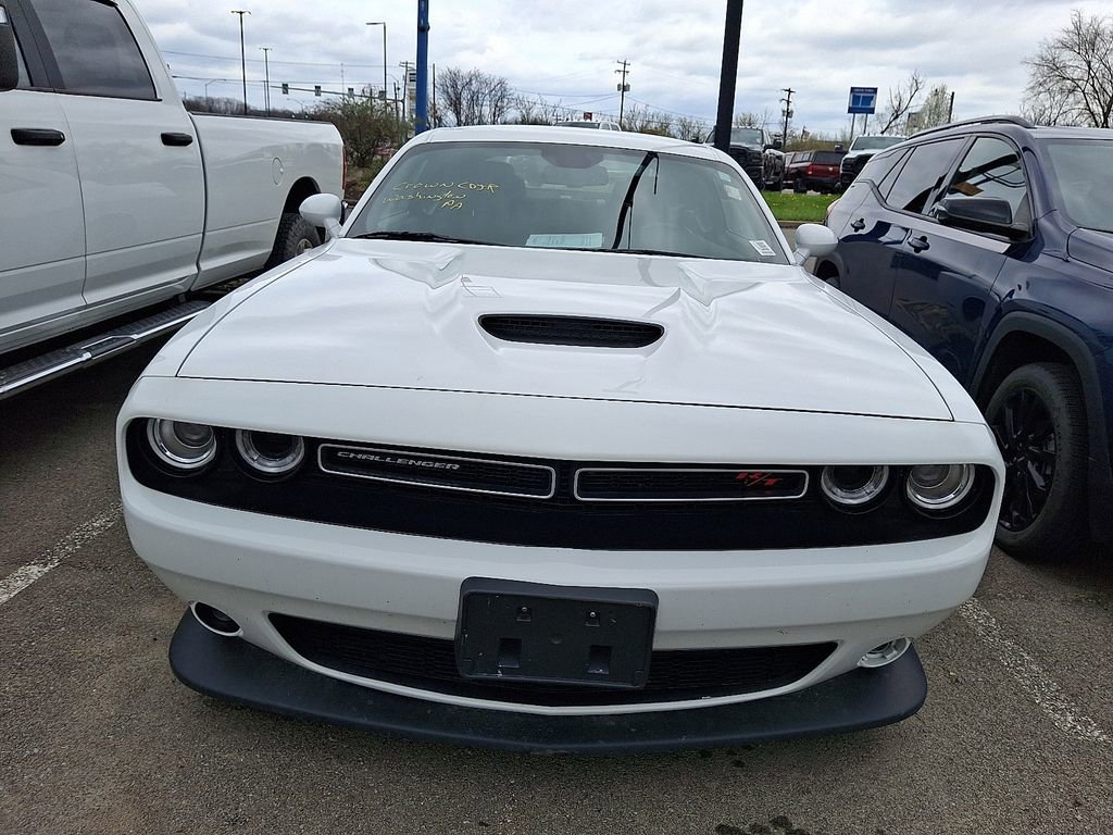 Used 2022 Dodge Challenger R/T image 2