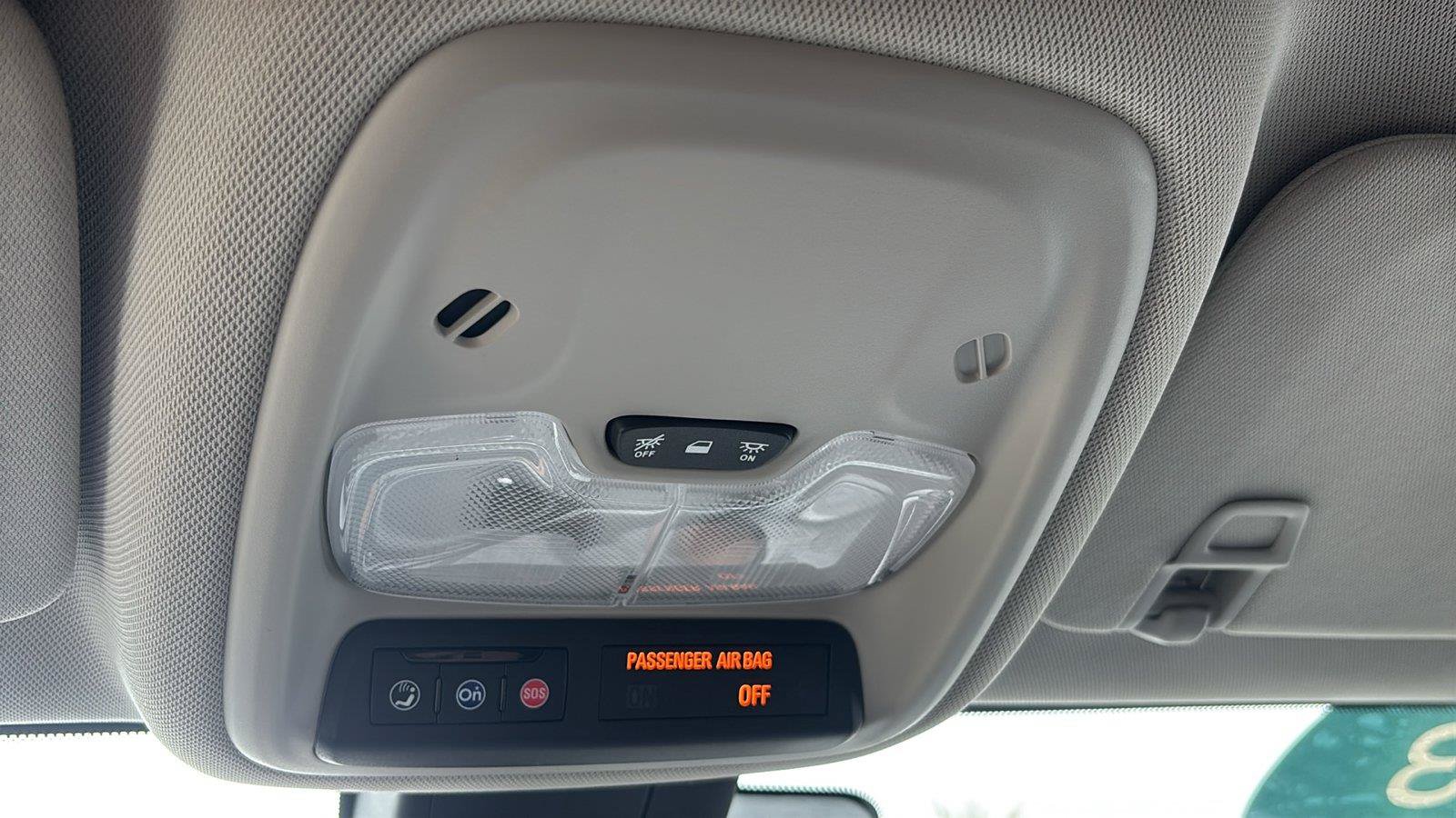Certified 2023 Buick Encore GX Preferred w/ Cold Weather Comfort Package AWD/4WD image 36
