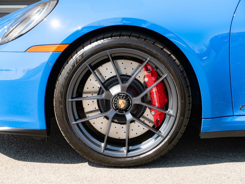 Certified 2026 Porsche 911 Targa 4 GTS image 33