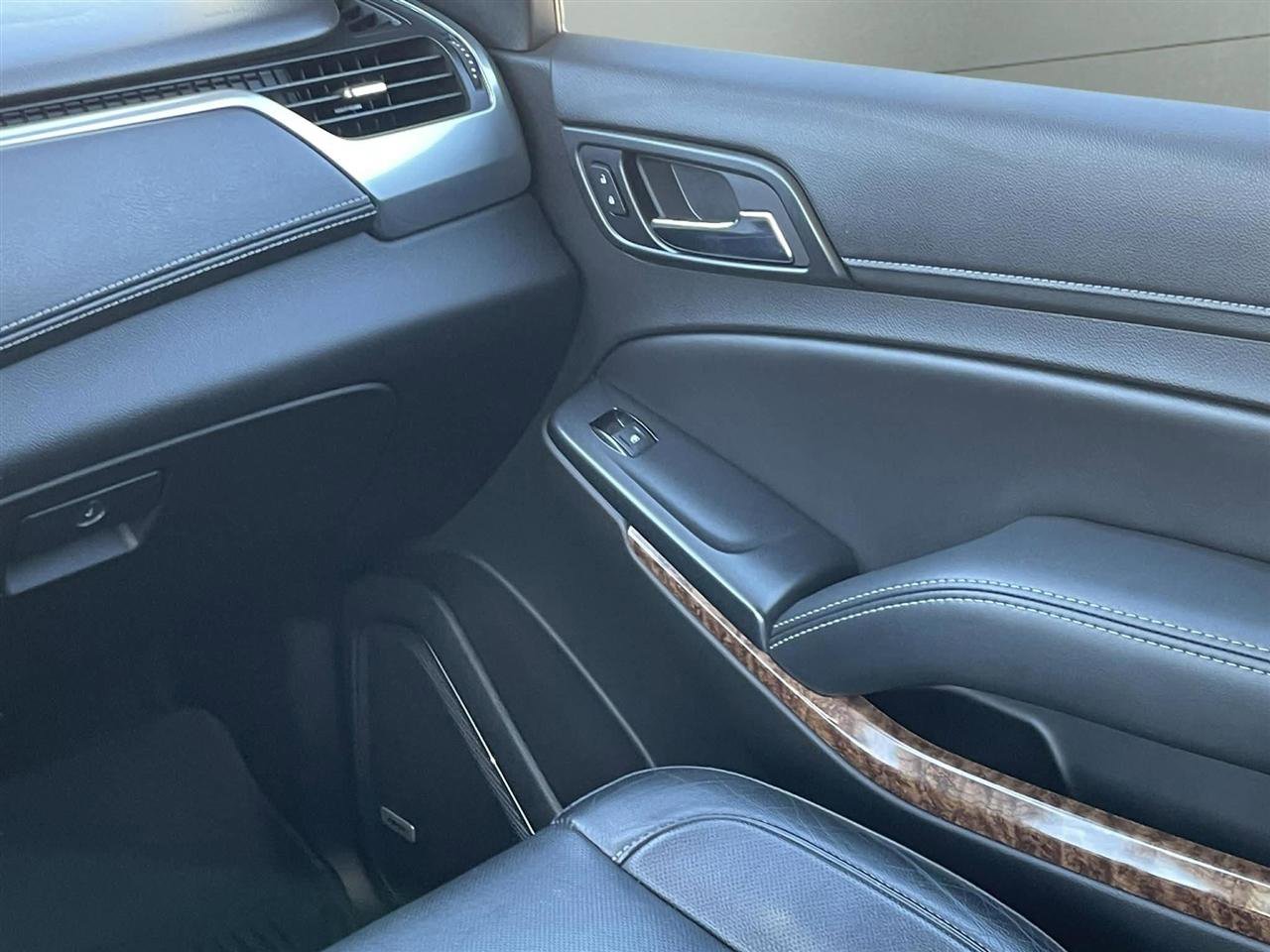 Used 2017 Chevrolet Tahoe Premier AWD/4WD image 20