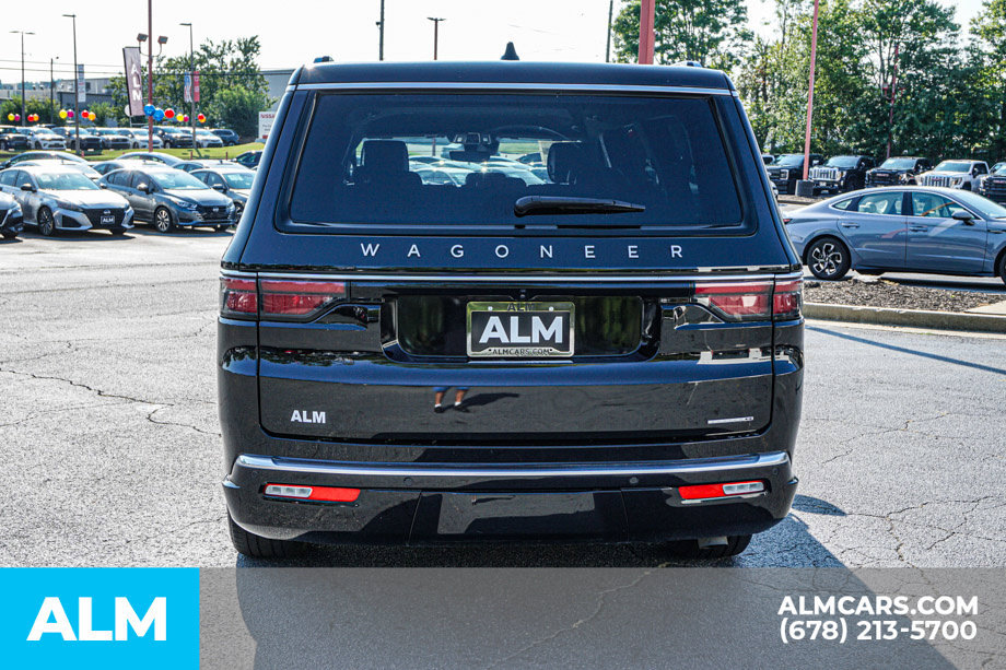 Used 2024 Jeep Wagoneer L Series II w/ Flexible Seating Group RWD image 10