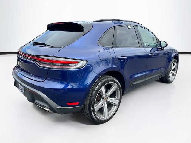 Used 2024 Porsche Macan Turbo image 8