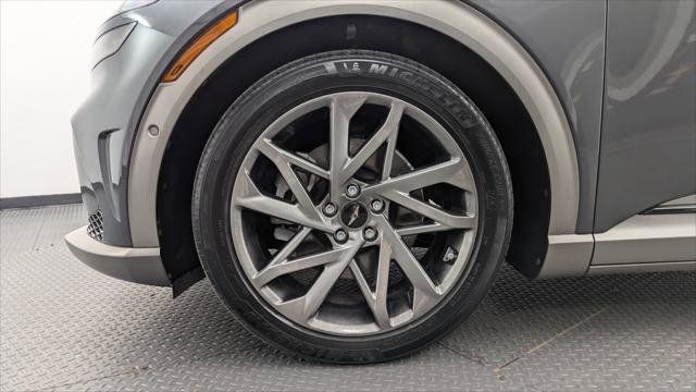 Used 2023 Genesis GV60 Advanced w/ Cargo Package image 32