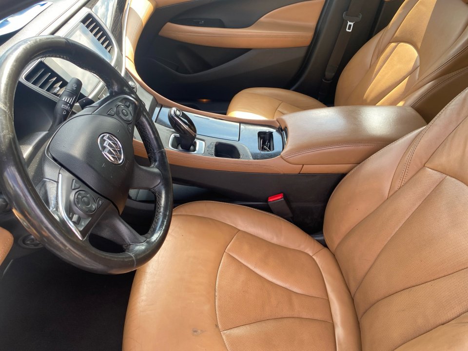 Used 2017 Buick LaCrosse Premium image 11