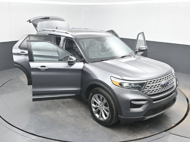 Used 2021 Ford Explorer Limited w/ Equipment Group 301A AWD/4WD image 55
