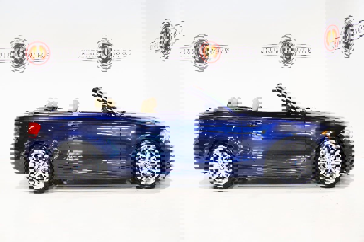 Used 2012 BMW 135i Convertible image 33