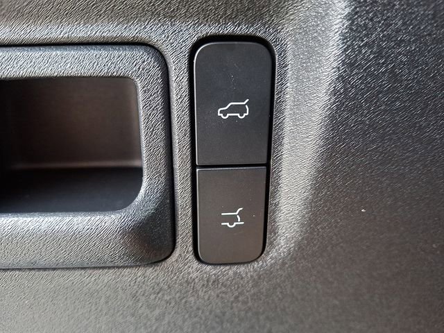 Used 2025 Ford Expedition Active image 26