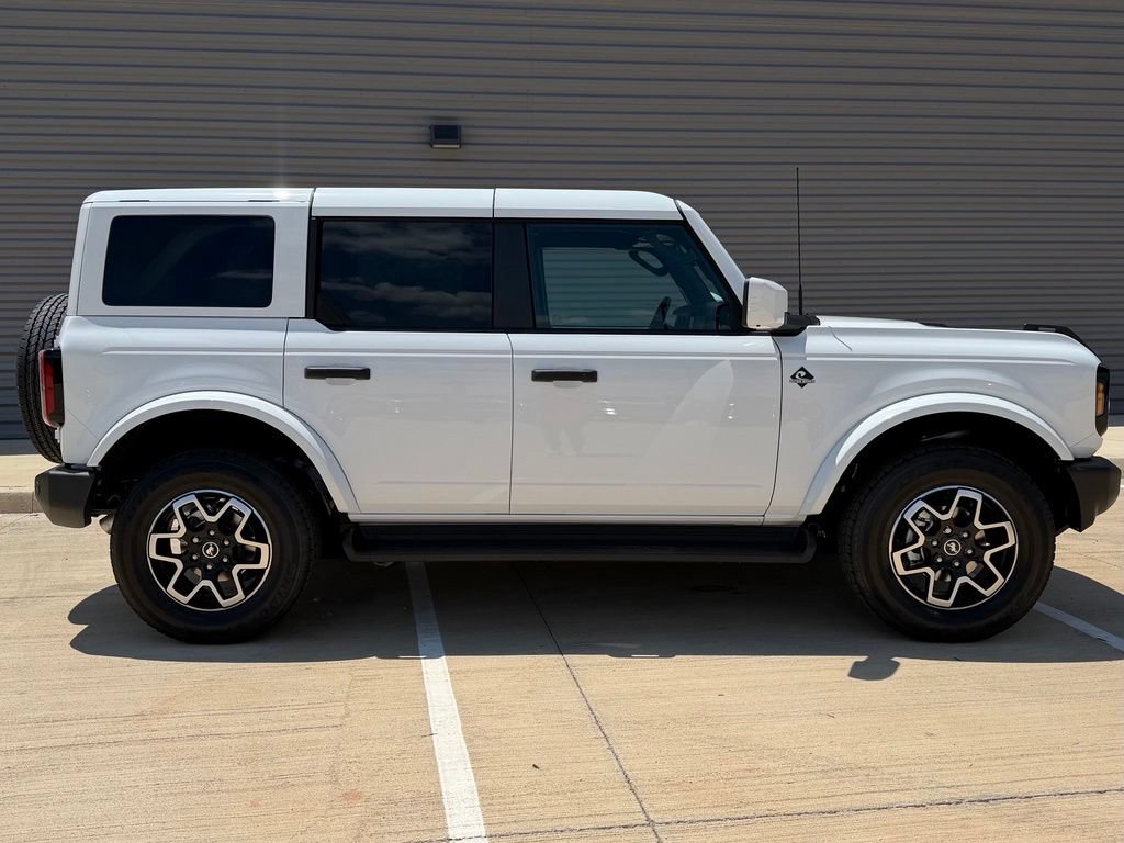 New 2026 Ford Bronco Outer Banks AWD/4WD image 3