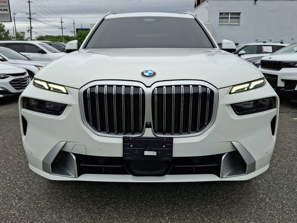 Used 2025 BMW X7 xDrive40i AWD/4WD image 7