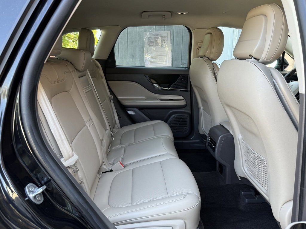 Used 2020 Lincoln Corsair AWD w/ Equipment Group 101A image 12