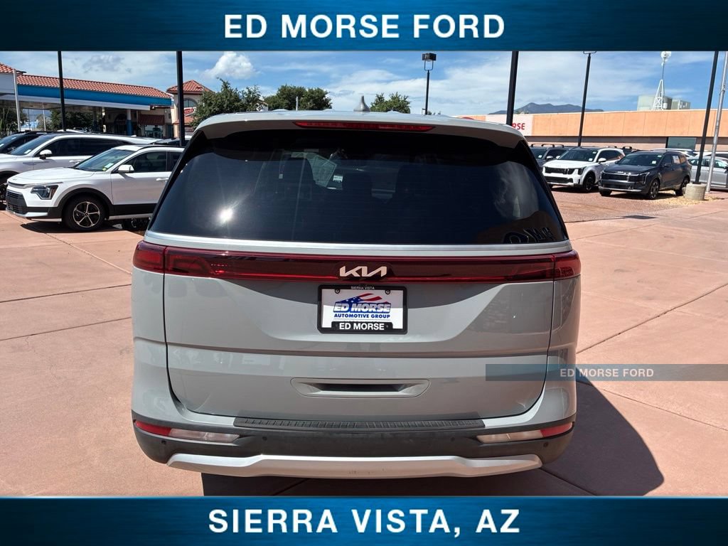Certified 2023 Kia Carnival EX FWD image 8