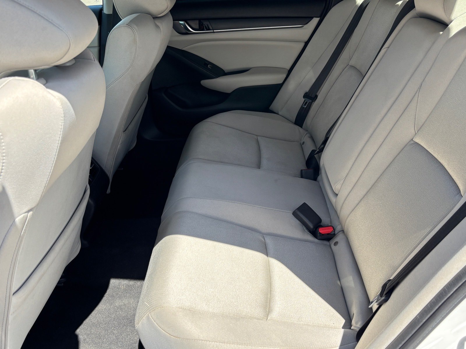 Used 2020 Honda Accord EX image 29