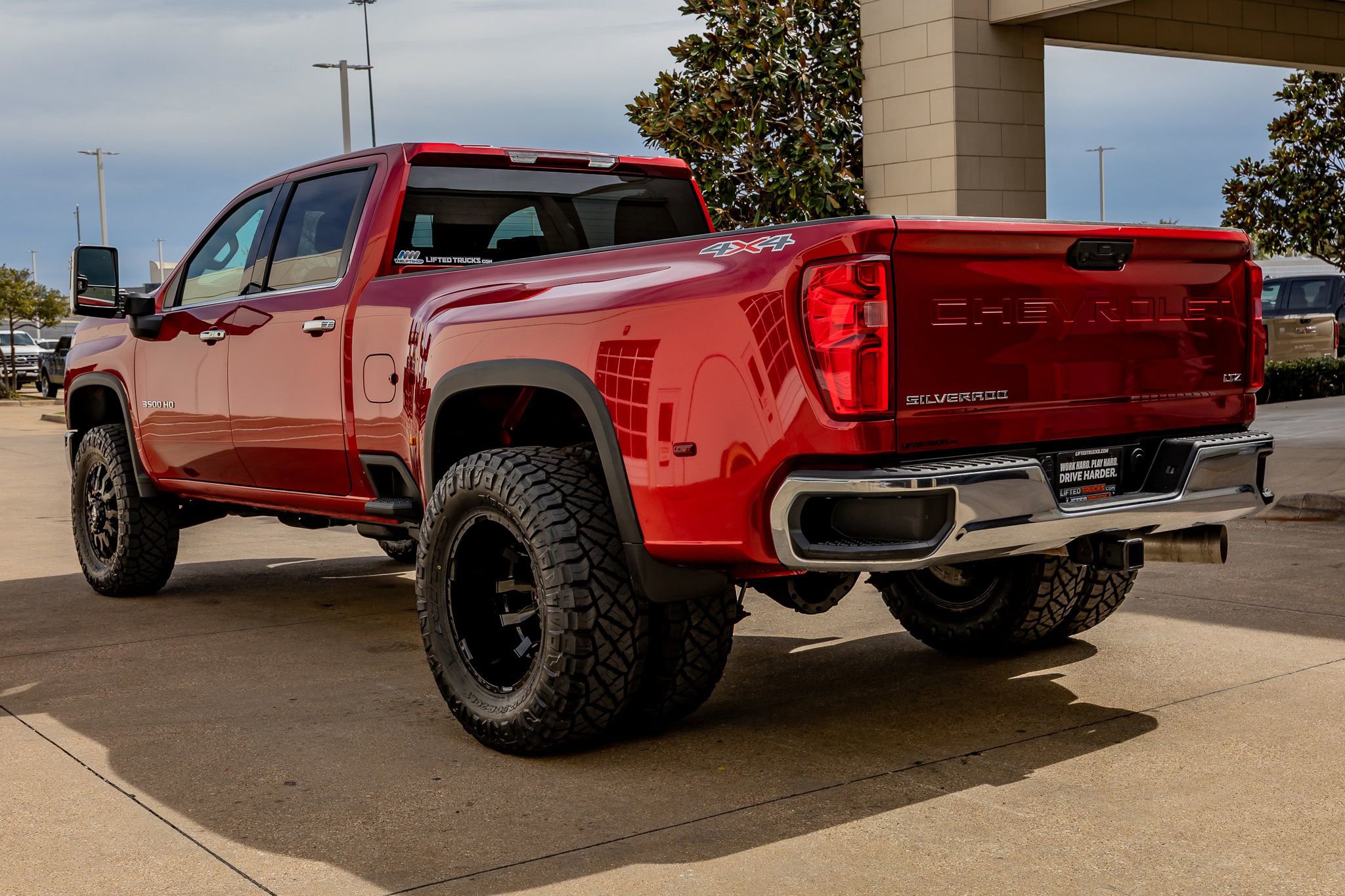 Used 2026 Chevrolet Silverado 3500 LTZ AWD/4WD image 7