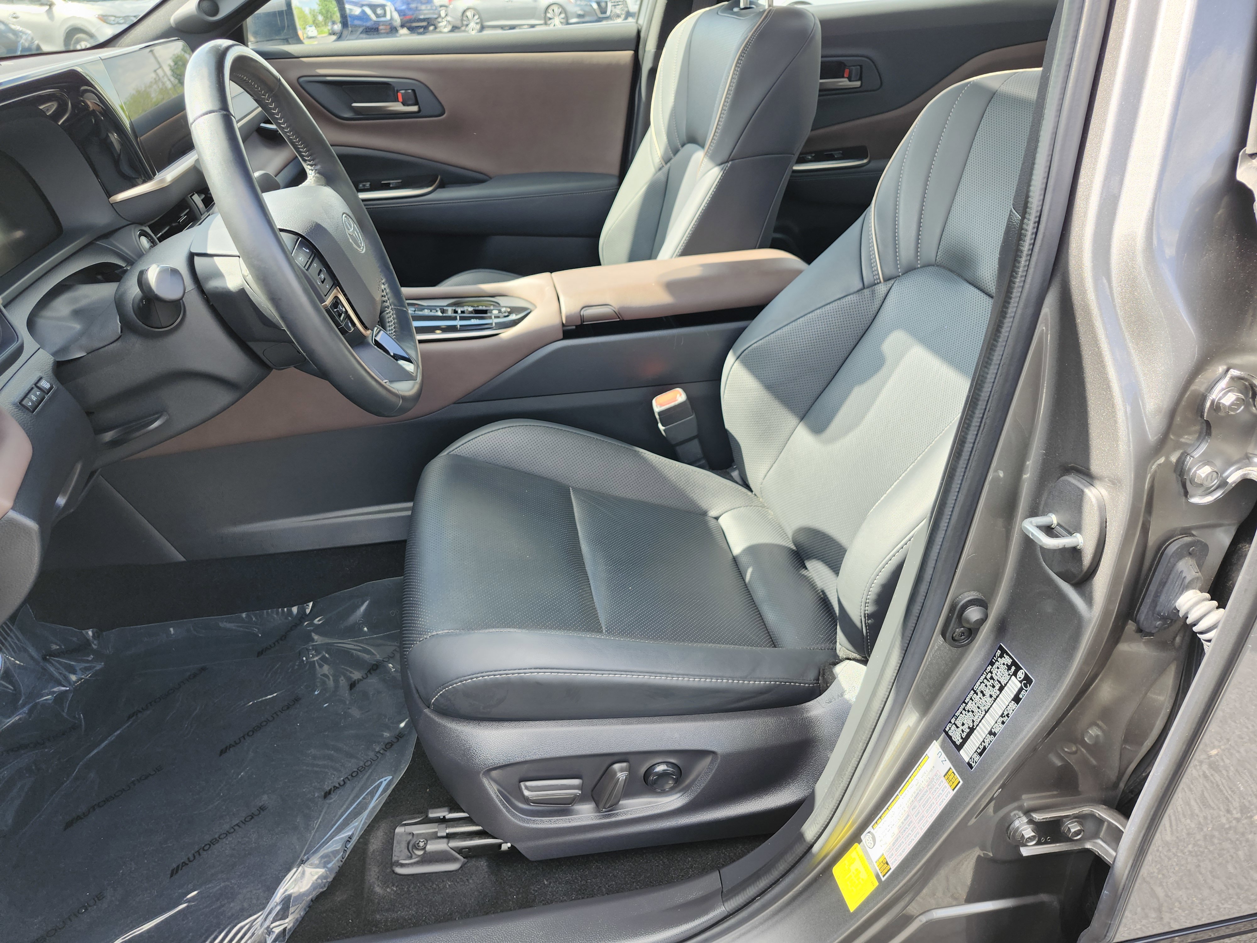 Used 2024 Toyota Crown AWD/4WD image 28