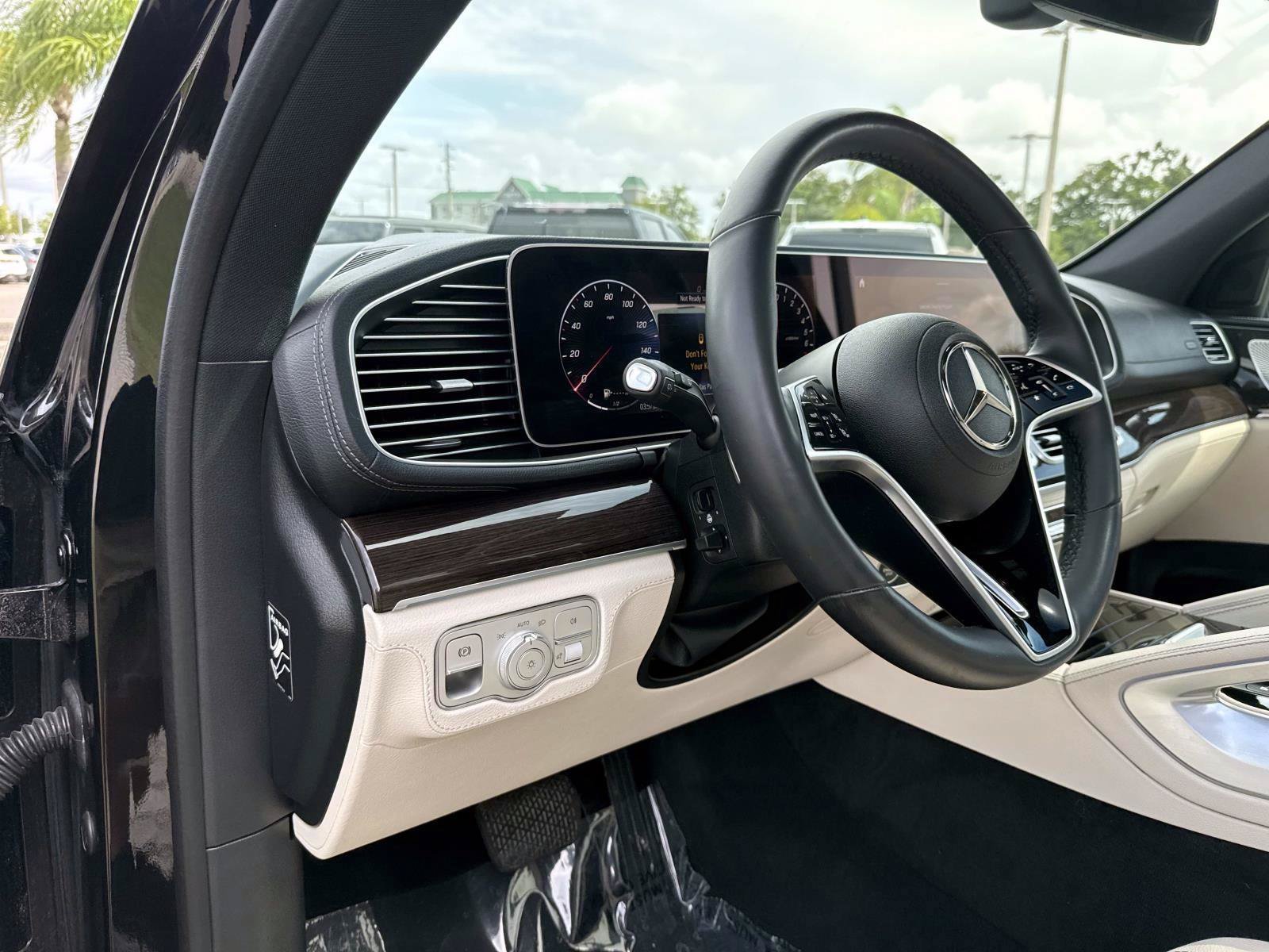 Certified 2024 Mercedes-Benz GLE 450e 4MATIC image 20