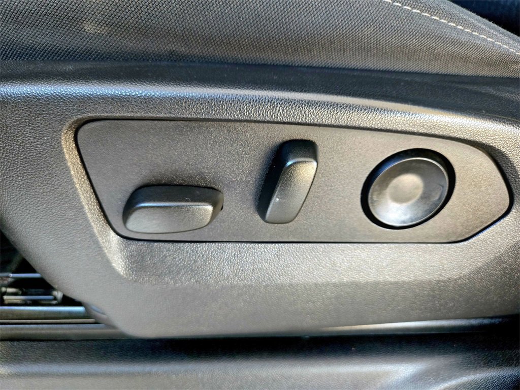 Used 2023 Chevrolet Silverado 1500 LT Trail Boss w/ Protection Package image 27