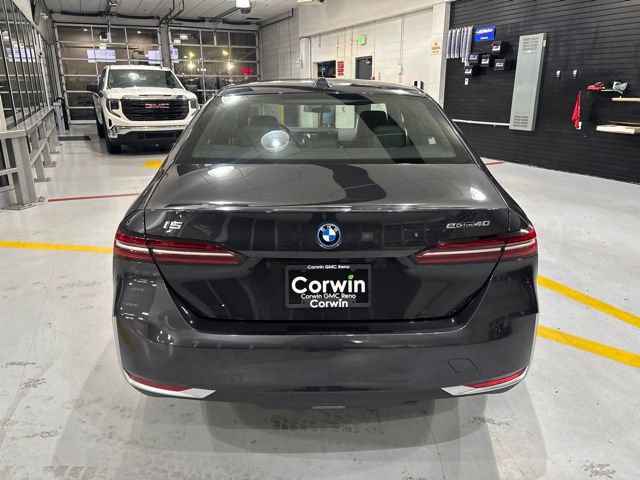 Used 2024 BMW i5 eDrive40i w/ Premium Package RWD image 7
