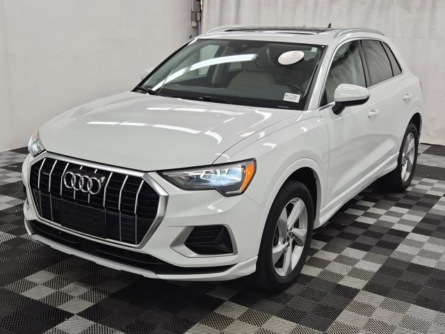 Used 2019 Audi Q3 2.0T Premium image 3