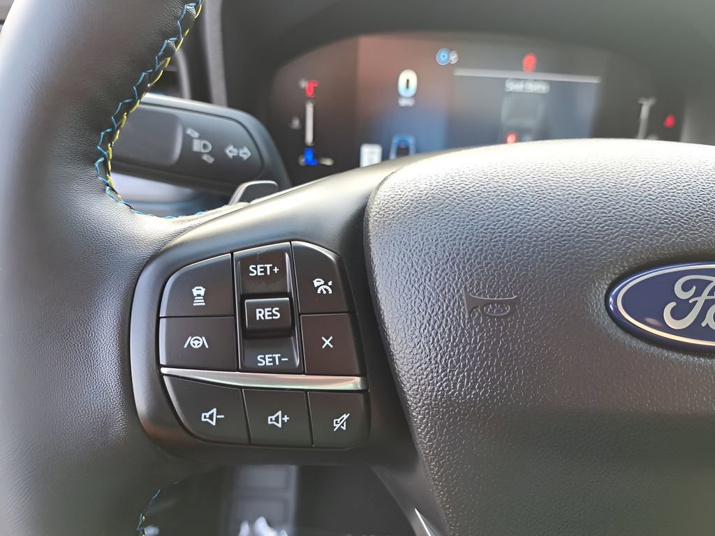 Used 2025 Ford Maverick Lobo image 19