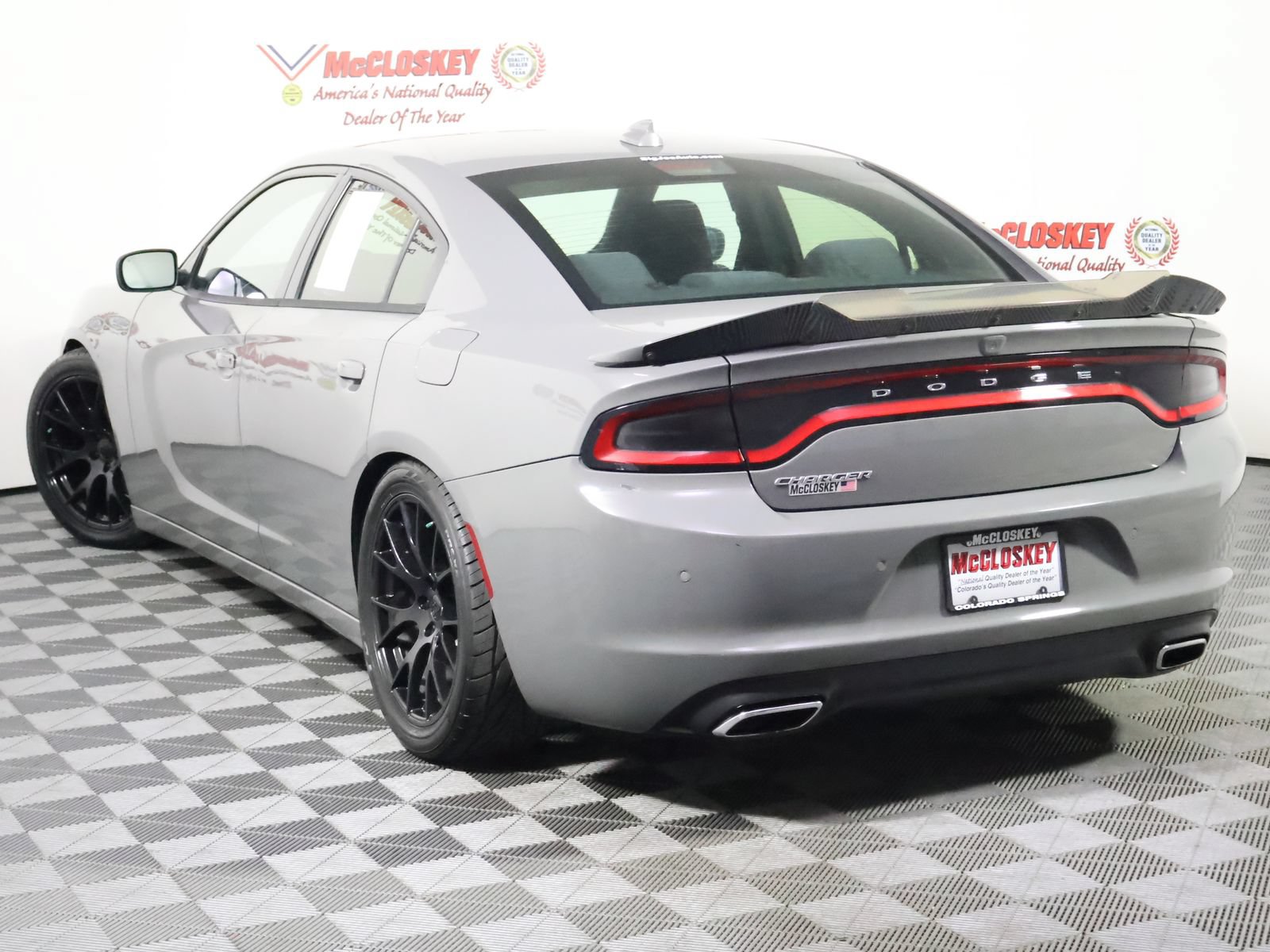 Used 2018 Dodge Charger SXT Plus RWD image 13