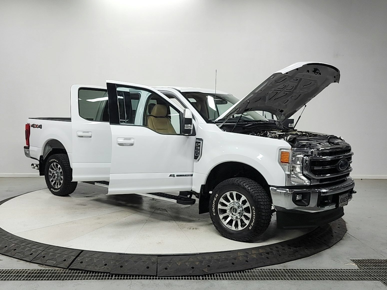 Used 2022 Ford F350 Lariat w/ Lariat Value Package AWD/4WD image 9
