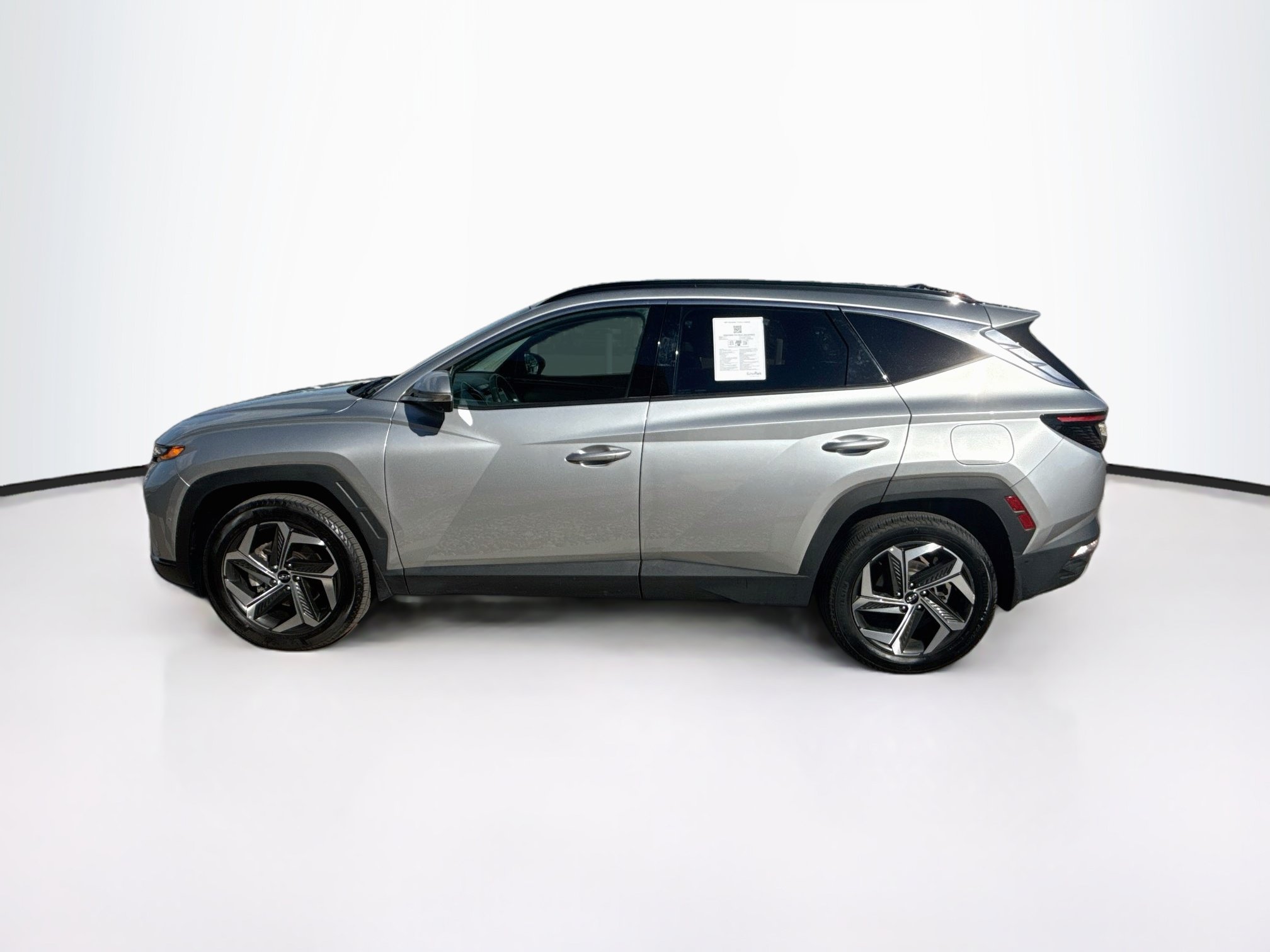 Used 2023 Hyundai Tucson Limited w/ Cargo Package AWD/4WD image 4