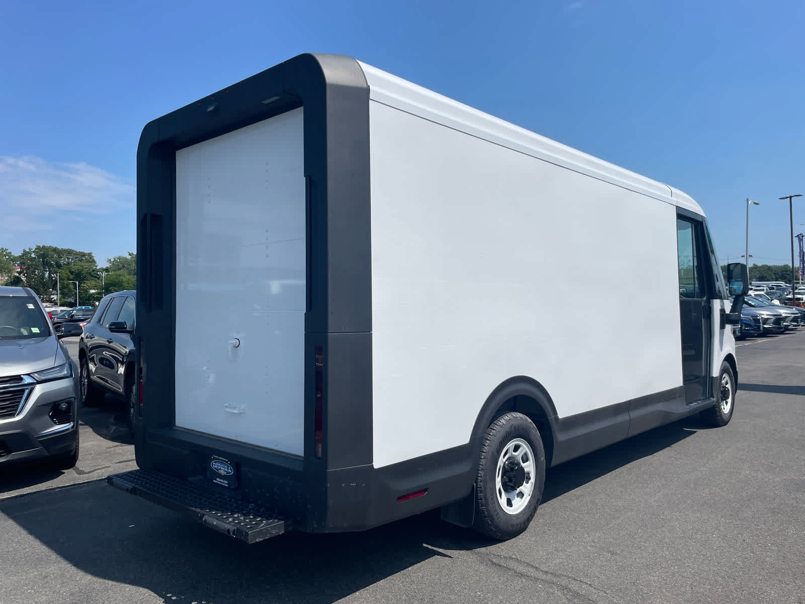 New 2025 Chevrolet Brightdrop 400 w/ Power Door Package AWD/4WD image 18