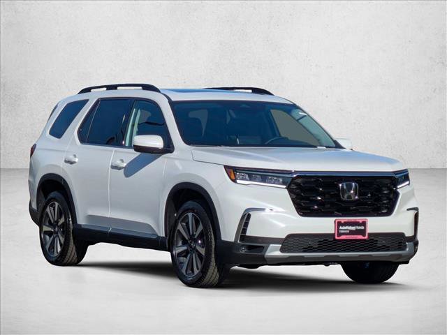 New 2025 Honda Pilot Touring image 7