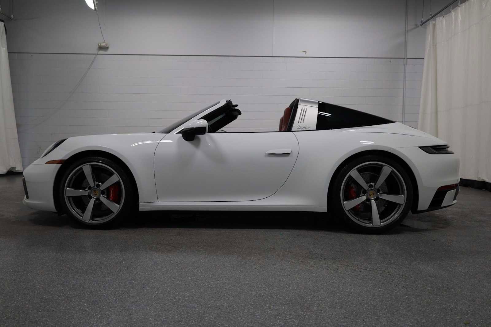 Certified 2024 Porsche 911 Targa 4S video 2