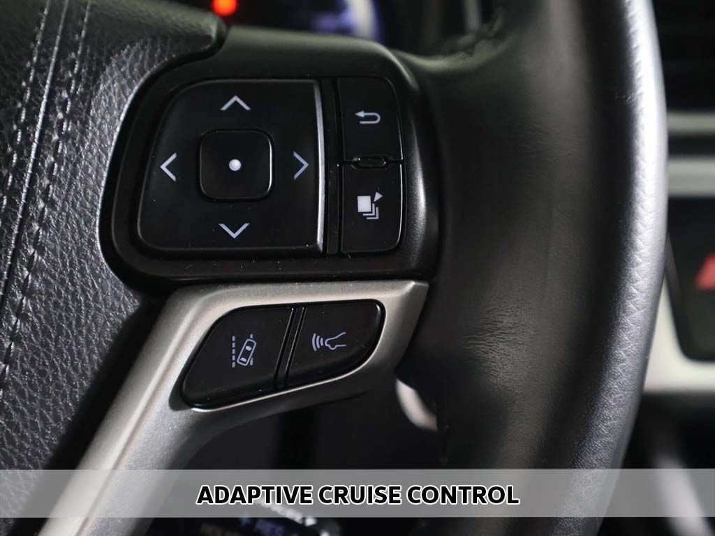 Used 2019 Toyota Highlander SE AWD/4WD image 5