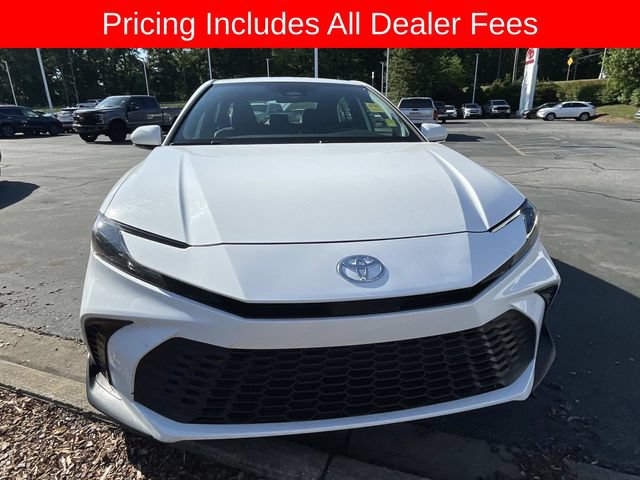 Used 2025 Toyota Camry SE FWD image 13