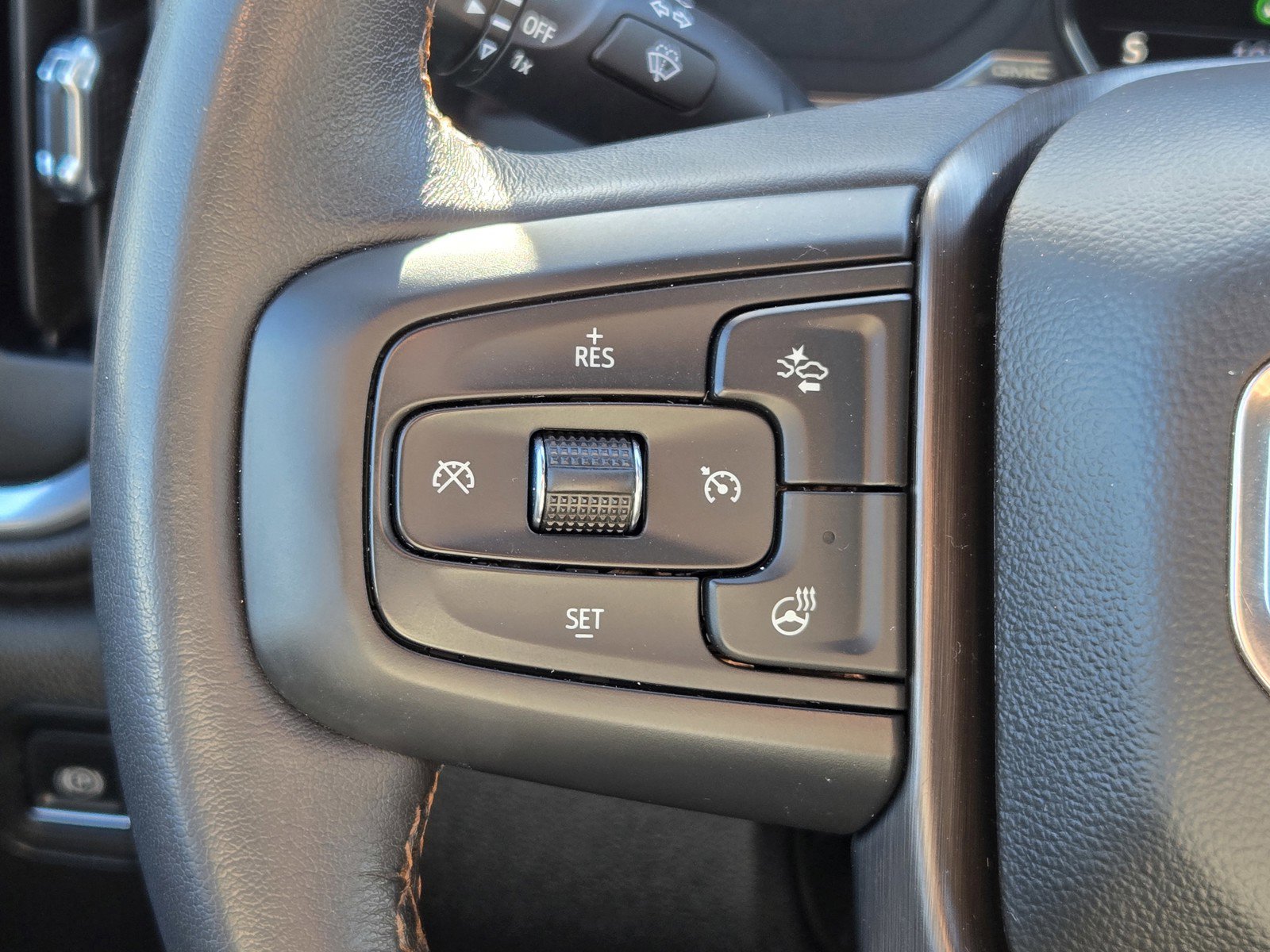 Used 2022 GMC Sierra 2500 AT4 w/ AT4 Premium Plus Package image 26