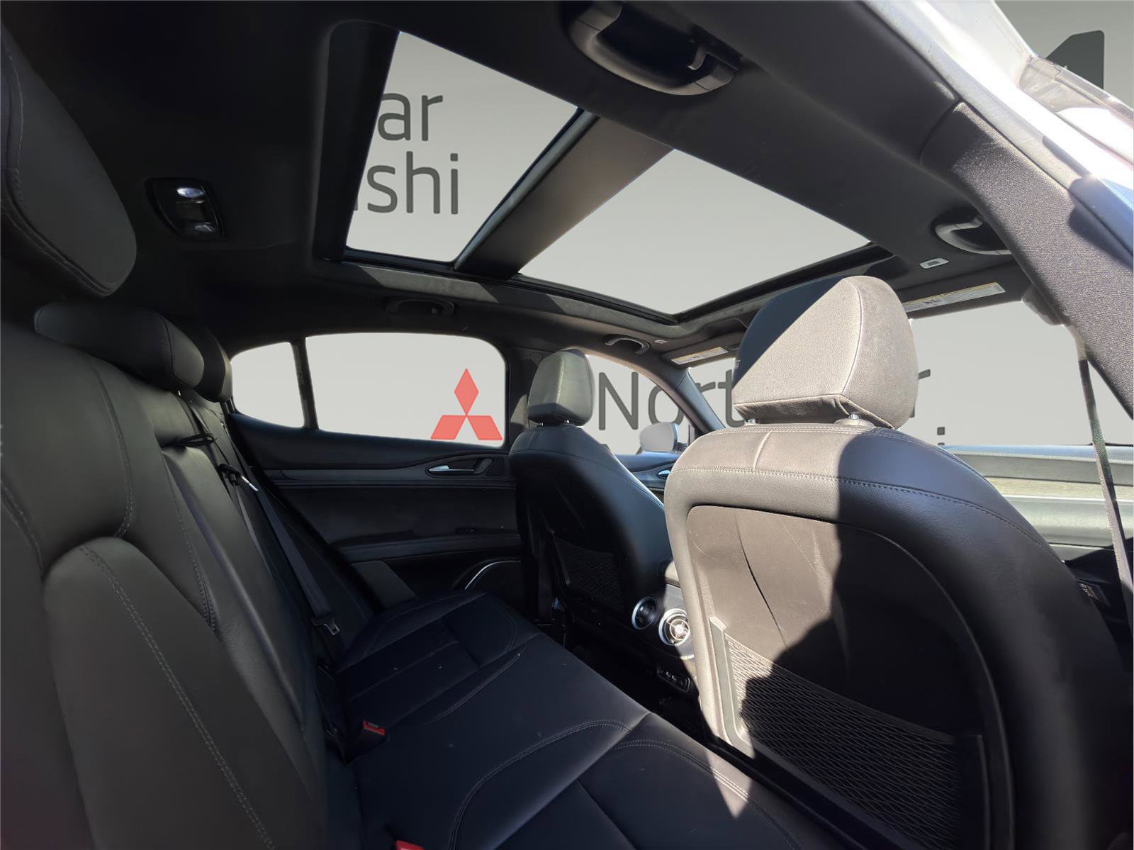 Used 2023 Alfa Romeo Stelvio Ti image 20