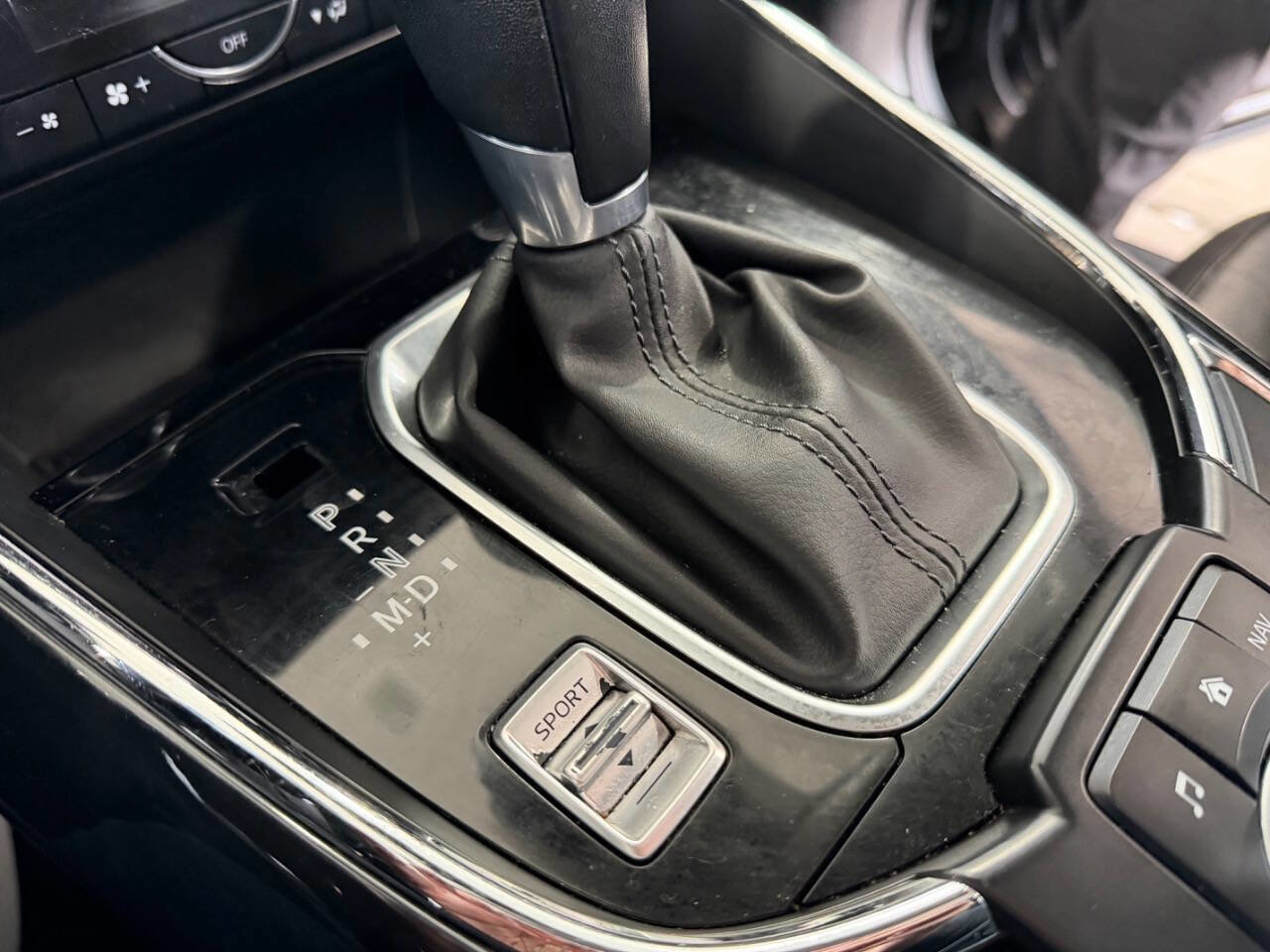 Used 2018 MAZDA CX-9 Touring w/ Touring Premium Package image 27